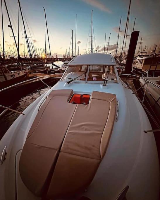 Nuit, A Quai Hotel La Rochelle  Exterior foto